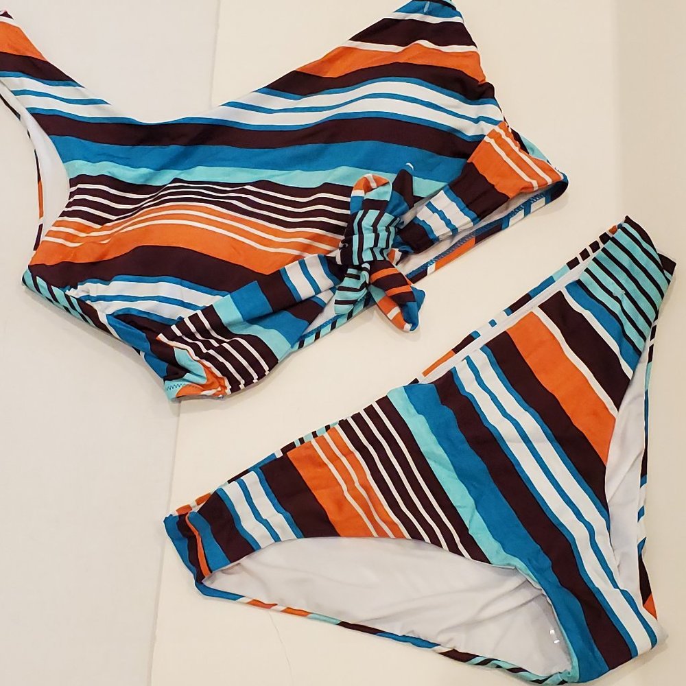 Laundry  Shelli Segal cut in line bikini set NWOT
